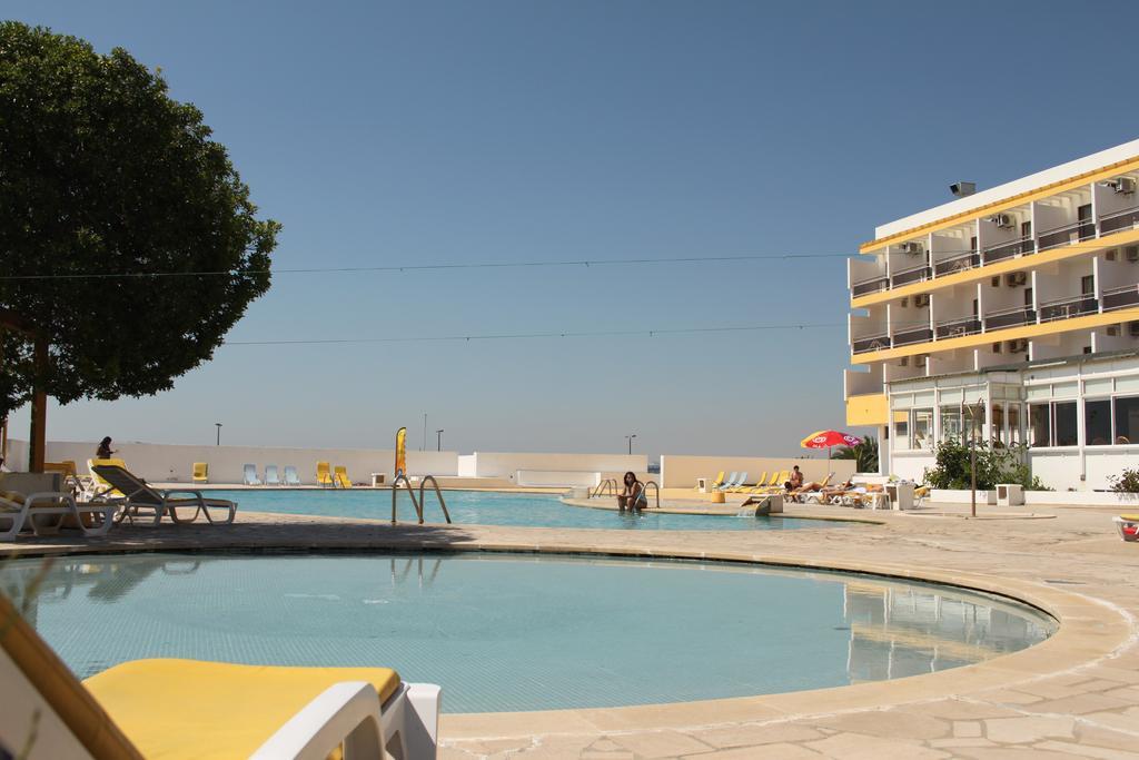 Mh Peniche Hotel Exterior foto